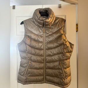 Women's Tan Puffer Vest